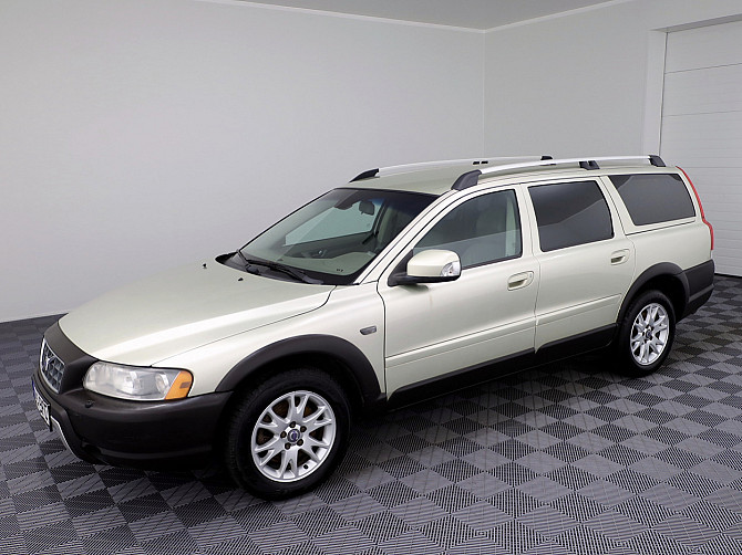 Volvo XC70 Summum Facelift ATM 2.4 D5 136kW Tallina - foto 2