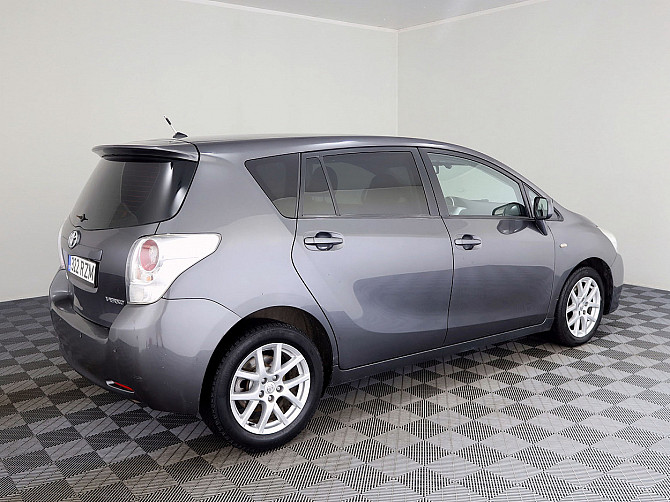 Toyota Verso Linea Sol ATM 2.2 D-CAT 110kW Таллин - изображение 3