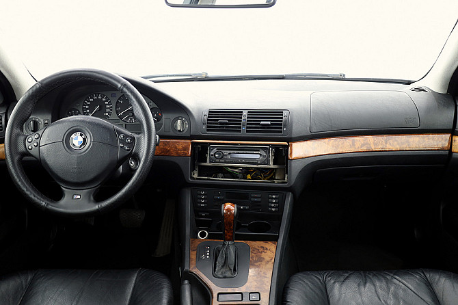 BMW 523 M-Pakett ATM 2.5 125kW Таллин - изображение 5
