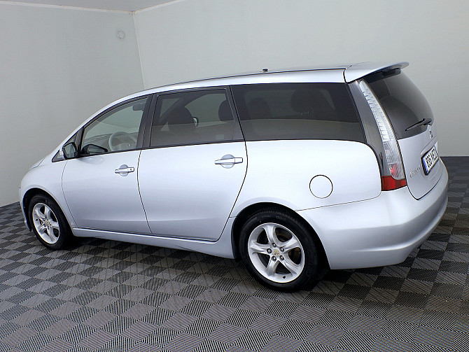 Mitsubishi Grandis Comfort ATM 2.4 121kW Таллин - изображение 4