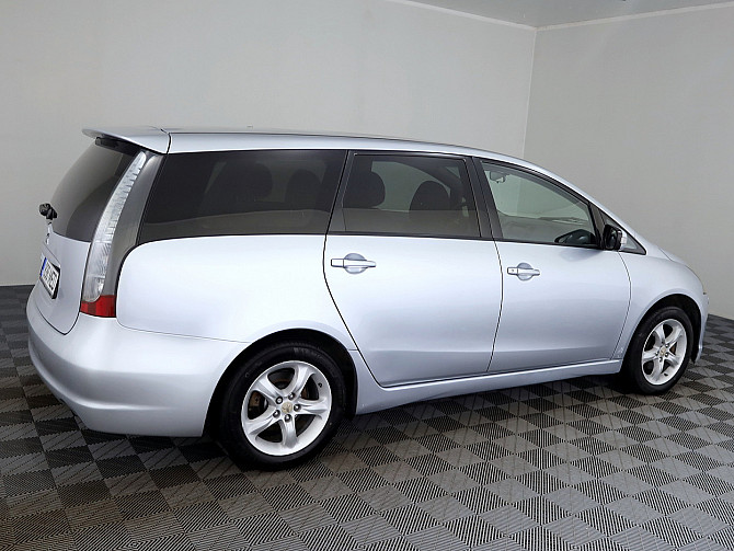 Mitsubishi Grandis Comfort ATM 2.4 121kW Таллин - изображение 3