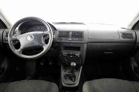 Volkswagen Golf Variant Comfortline 1.6 74kW Tallina