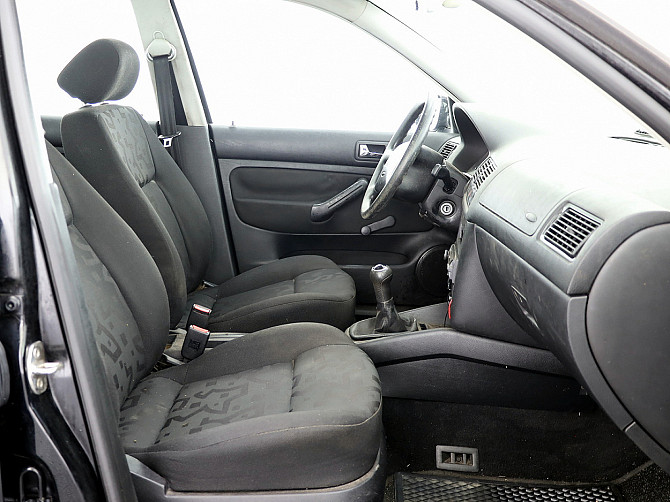 Volkswagen Golf Variant Comfortline 1.6 74kW Tallina - foto 6