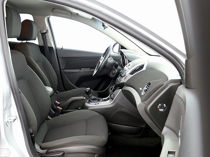 Chevrolet Cruze Facelift 1.6 91kW Tallina - foto 6