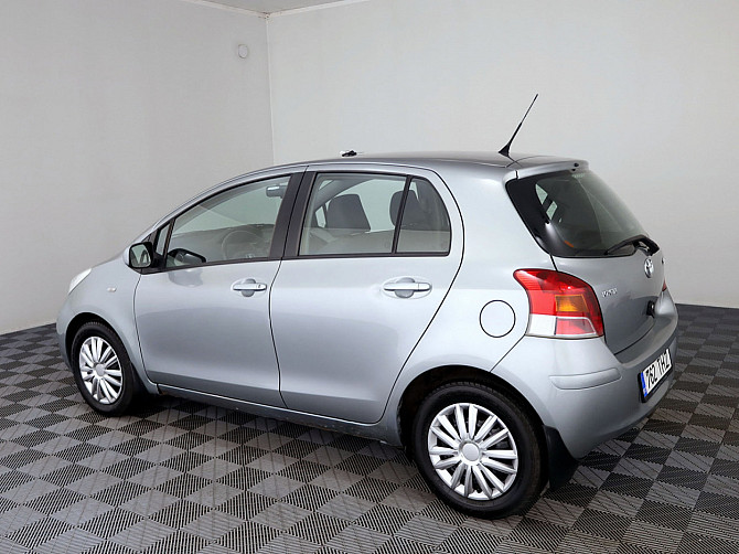 Toyota Yaris Linea Sol Facelift A-C 1.3 73kW Tallina - foto 4