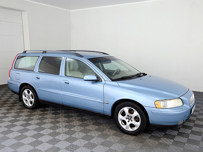 Volvo V70 Facelift 2.4 103kW Tallina - foto 1