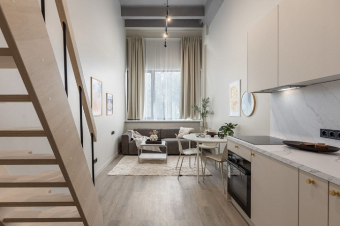 Grīziņkalnā, renovētā ēkā Zemitāna ielā, pieejams jauns, mājīgs loft tipa dzīvoklis. Rīga - foto 1