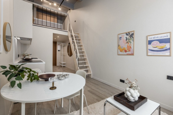 Grīziņkalnā, renovētā ēkā Zemitāna ielā, pieejams jauns, mājīgs loft tipa dzīvoklis. Rīga - foto 4