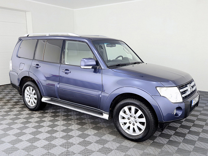 Mitsubishi Pajero Luxury ATM 3.2 DI-D 125kW Tallina - foto 1
