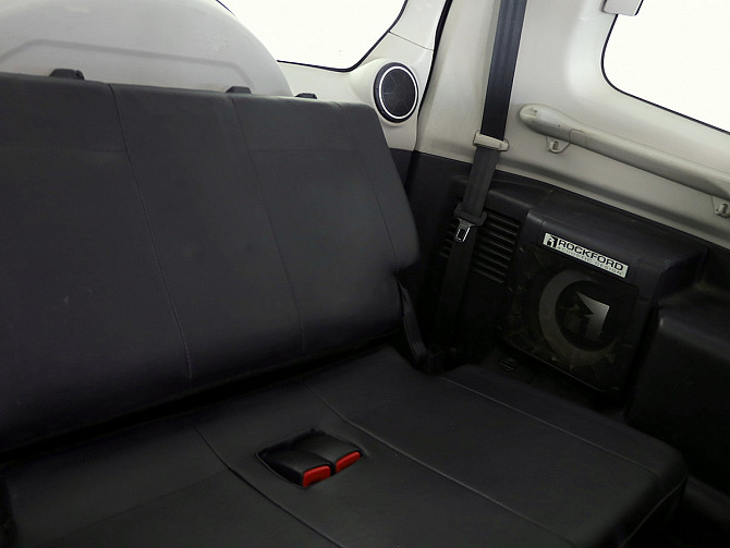 Mitsubishi Pajero Luxury ATM 3.2 DI-D 125kW Tallina - foto 8