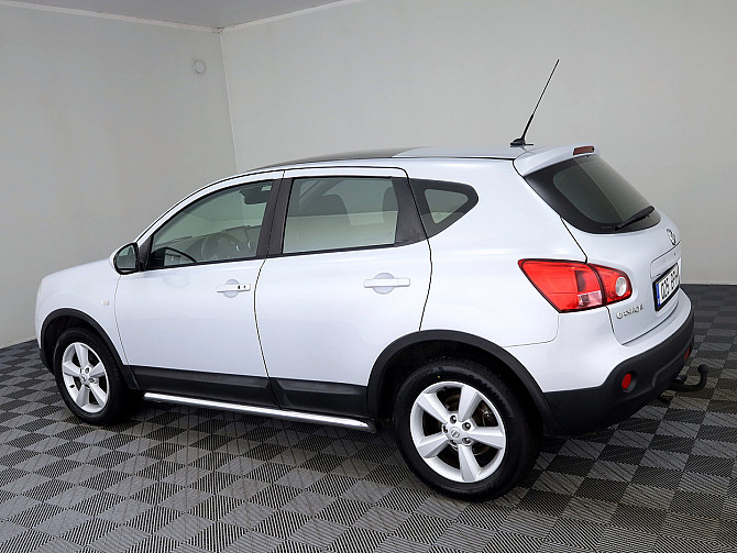 Nissan Qashqai Comfort 4x4 ATM 2.0 dCi 110kW Tallina - foto 4