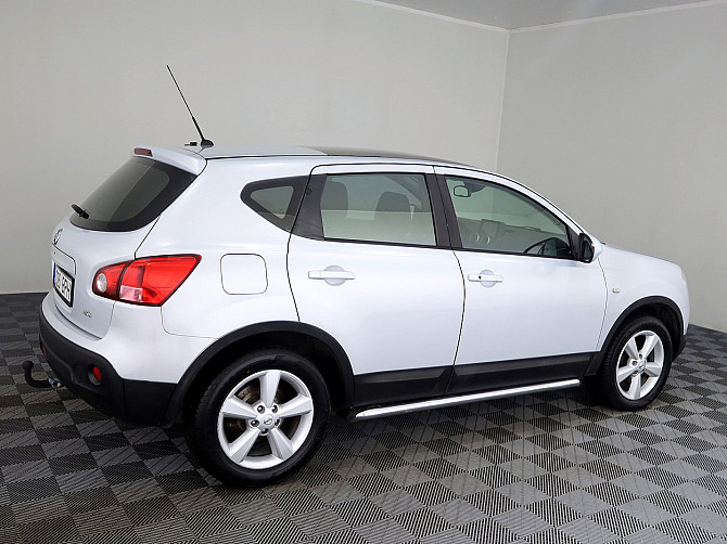 Nissan Qashqai Comfort 4x4 ATM 2.0 dCi 110kW Tallina - foto 3
