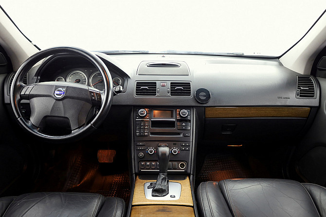 Volvo XC90 Summum Facelift ATM 2.4 D5 136kW Tallina - foto 5