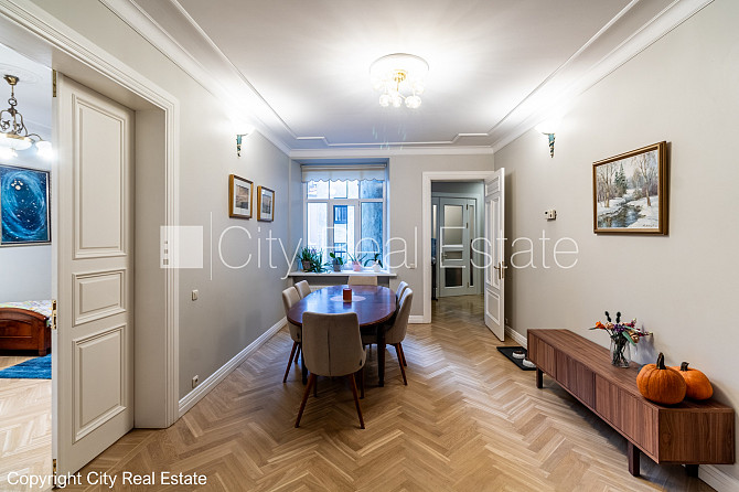 Renovēta māja, logi vērsti mājas abās pusēs, guļamistabu skaits 3 gab., istabas izolētas 3 Rīga - foto 9
