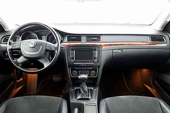 Skoda Superb Highline ATM 2.0 TDI 103kW Tallina
