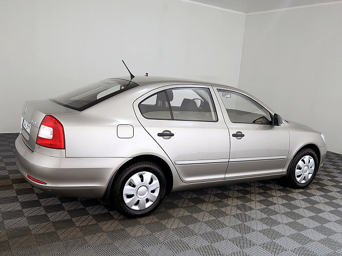 Skoda Octavia Comfortline Facelift 1.2 77kW Tallina - foto 3
