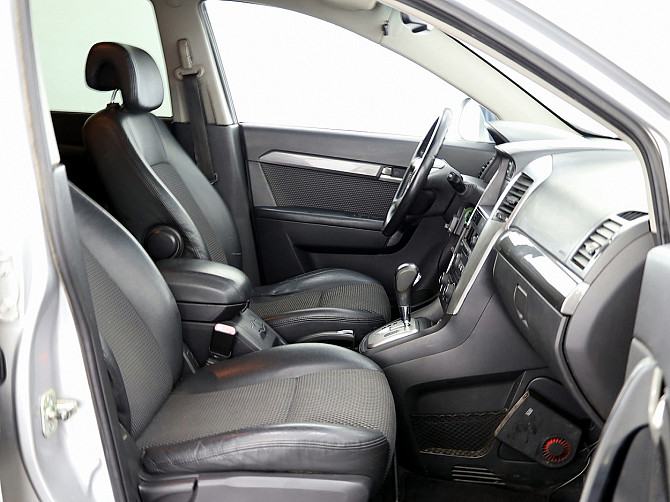 Chevrolet Captiva Luxury ATM 2.0 VCDi 110kW Tallina - foto 6