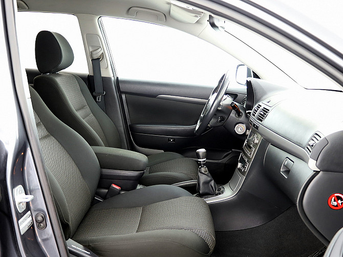 Toyota Avensis Linea Sol Facelift 2.2 D-CAT 130kW Таллин - изображение 6