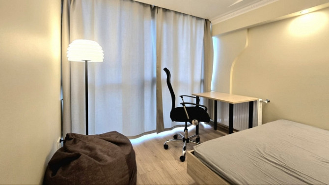 Izīrē jaunu, mūsdienīgu, pilnībā mēbelētu vienistabas studio dzīvokli jaunajā projektā Rīga - foto 5