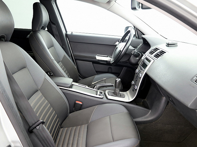 Volvo V50 Facelift 1.6 D4 80kW Tallina - foto 6