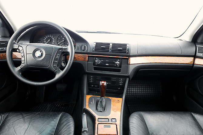BMW 523 Executive ATM 2.5 125kW Tallina - foto 5