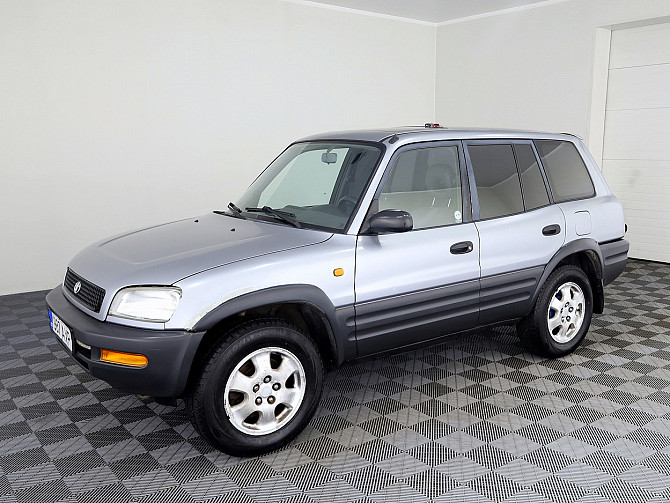 Toyota RAV4 Luxury ATM 2.0 95kW Tallina - foto 2