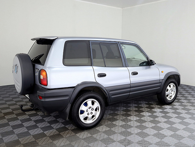 Toyota RAV4 Luxury ATM 2.0 95kW Tallina - foto 3