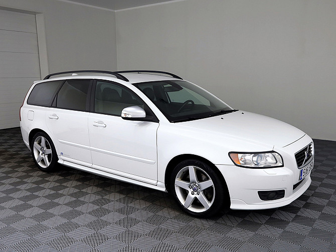 Volvo V50 R-Design Facelift ATM 2.0 D4 100kW Tallina - foto 1