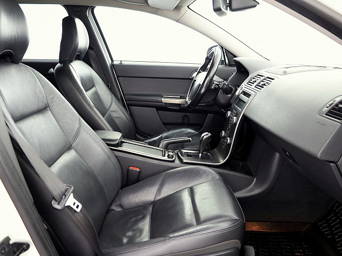 Volvo V50 R-Design Facelift ATM 2.0 D4 100kW Tallina - foto 6