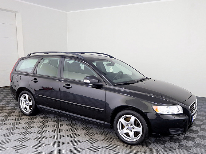 Volvo V50 Facelift ATM 2.0 D4 100kW Tallina - foto 1