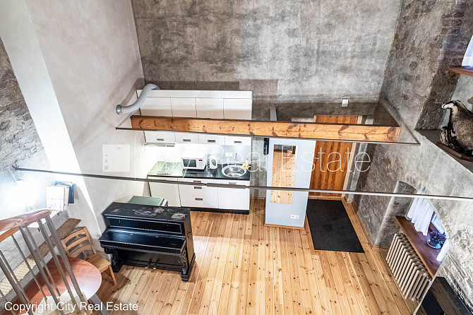 Fasādes māja, renovēta māja, ieeja no ielas, kāpņu telpa pēc kapitālā remonta, logi Rīga - foto 10