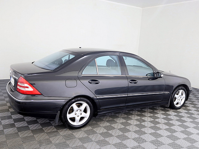 Mercedes-Benz C 200 Avantgarde ATM 1.8 120kW Таллин - изображение 3