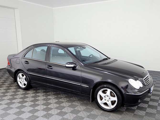 Mercedes-Benz C 200 Avantgarde ATM 1.8 120kW Таллин - изображение 1