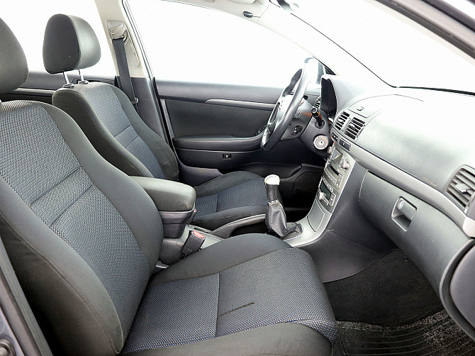 Toyota Avensis Linea Sol Facelift 2.0 108kW Tallina - foto 6