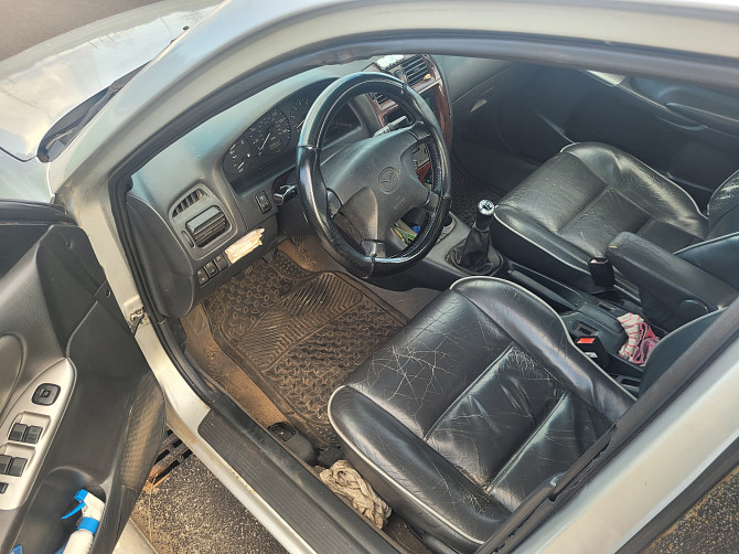 Продам Mazda 626. Необходимы сварочные работы в 3 местах по кузову. Остальное всё хорошо. Резина... Rīga - foto 1