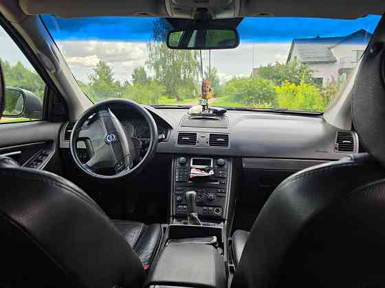 Pārdodu volvo xc90 Tehniskā apskate beigsies 07.09.2026 Tika nomainita nesen siksnas un eļļa.... Елгава