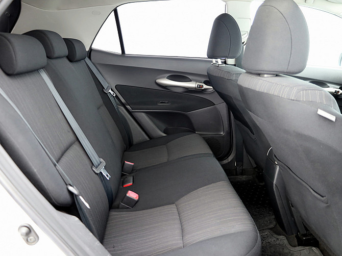 Toyota Auris Linea Sol ATM 1.6 91kW Таллин - изображение 7