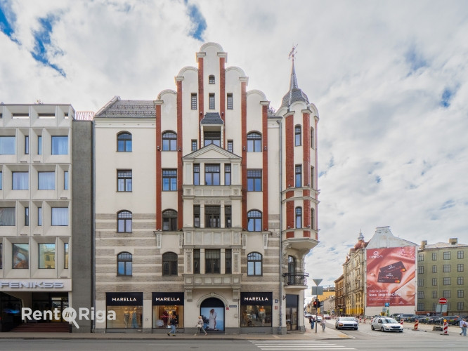 Iznomā daudzfunkcionālas komerctelpas Rīgas centrā  86,4 m  Piedāvājam nomai plašas un Rīga - foto 1
