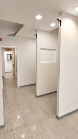 Iznomā daudzfunkcionālas komerctelpas Rīgas centrā  78,6 m.  Piedāvājam nomai reprezentablas Rīga - foto 5