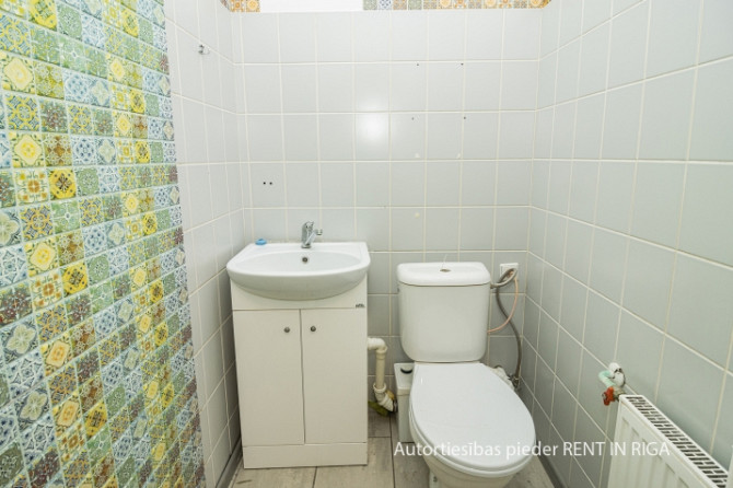 Iznomā daudzfunkcionālas komerctelpas Rīgas centrā  78,6 m.  Piedāvājam nomai reprezentablas Rīga - foto 7