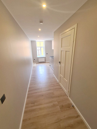 Pagalma ēka, renovēta māja, slēgts pagalms, ieeja no ielas un pagalma, kāpņu telpa pēc Rīga - foto 14