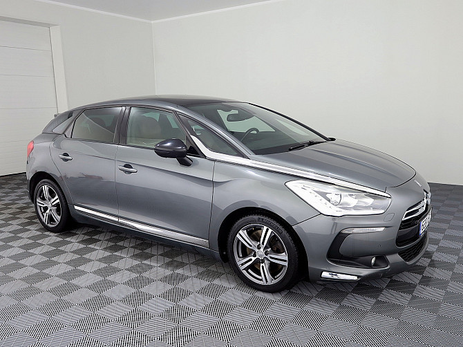 Citroen DS5 Luxury ATM 2.0 HDi 120kW Tallina - foto 1