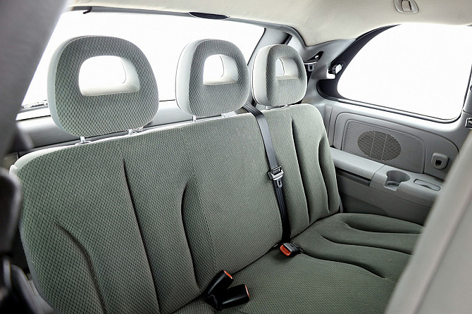 Chrysler Voyager Comfort Facelift ATM 2.8 CRD 110kW Tallina - foto 8