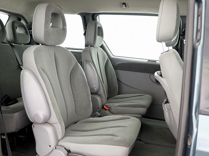 Chrysler Voyager Comfort Facelift ATM 2.8 CRD 110kW Tallina - foto 7