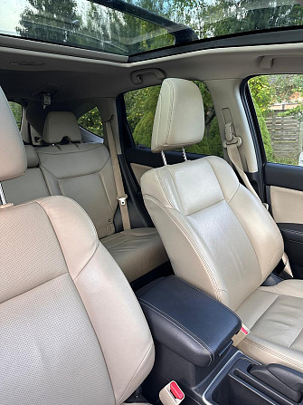 Pārdodu Honda CR-V, 2015. gada izlaidums, ar uzticamu 2.0 l benzīna dzinēju, automātisko... Rīga - foto 4