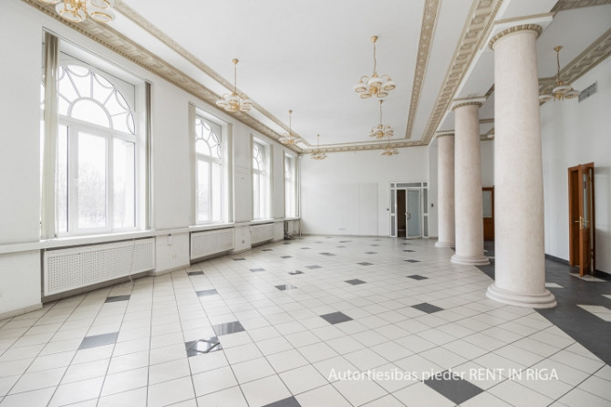 Ekskluzīvas un reprezentablas biroja telpas ar unikālu atrašanās vietu  Elizabetes un Rīga - foto 1