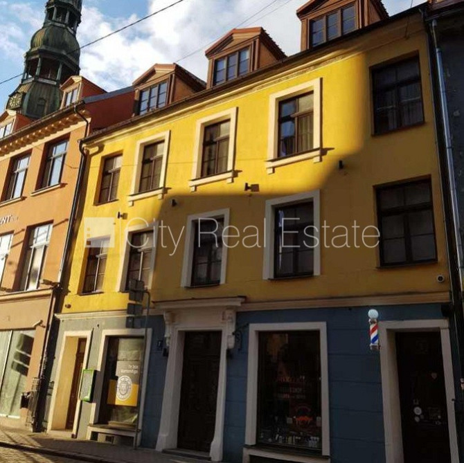 Fasādes māja, renovēta māja, terase, logi vērsti uz pagalma pusi, istabas izolētas 2 gab., Rīga - foto 19