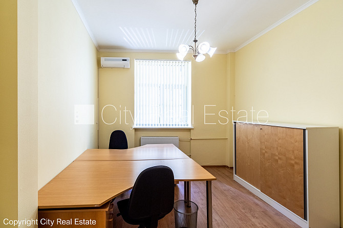 Fasādes māja, istabas izolētas 4 gab., virtuve, centrālā apkure, plastikāta stikla pakešu Rīga - foto 8