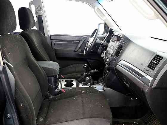 Mitsubishi Pajero Comfort 3.2 Di-D 118kW Tallina