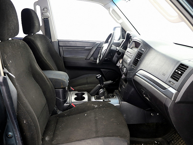 Mitsubishi Pajero Comfort 3.2 Di-D 118kW Tallina - foto 6